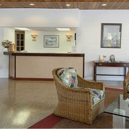 Travelodge Monaco Beach Resort 阳光岛滩 内观 照片