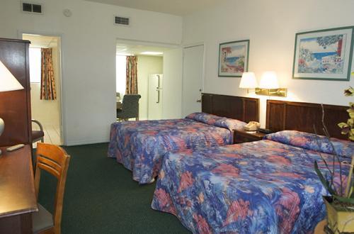 Travelodge Monaco Beach Resort 阳光岛滩 外观 照片
