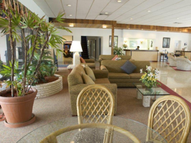 Travelodge Monaco Beach Resort 阳光岛滩 外观 照片